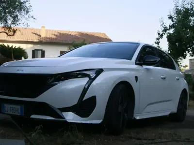 Usata Peugeot 308 GT 224 CV (164 kW) 2022 Berlina