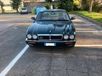 Usata Jaguar XJ 211 CV (155 kW) 1995 Verde Berlina