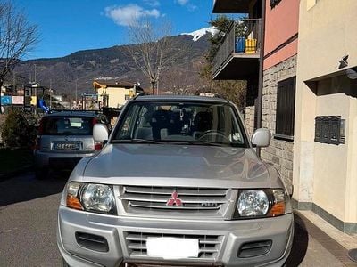Usata Mitsubishi Pajero 2000 Grigio SUV