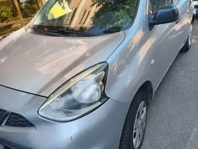 Usata Nissan Micra 67 CV (49 kW) 2014 Argento Utilitaria