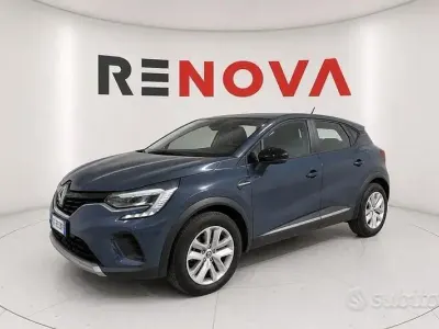 Usata Renault Captur Equilibre 101 CV (74 kW) 2023 Blu SUV