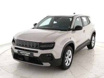 Usata Jeep Avenger Altitude 100 CV (73 kW) 2025 Beige SUV