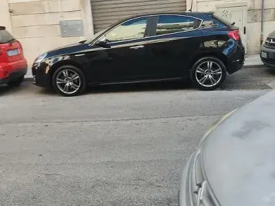 Usata Alfa Romeo Giulietta 150 CV (110 kW) 2015 Nero Utilitaria