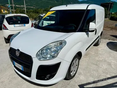 Usata Fiat Doblò Emotion 105 CV (77 kW) 2014 Bianco Monovolume
