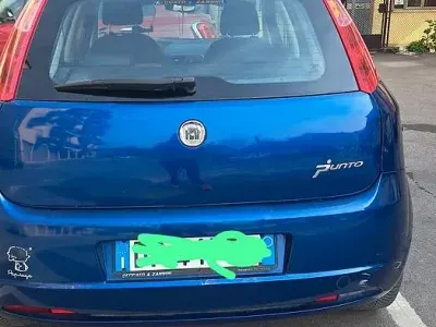 Usata Fiat Punto 69 CV (50 kW) 2008 Blu Utilitaria
