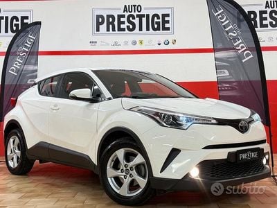 Usata Toyota C-HR Business Edition 120 CV (88 kW) 2018 Bianco SUV