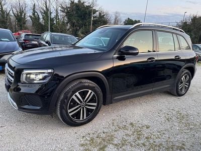 Usata Mercedes GLB200 150 CV (110 kW) 2021 Nero SUV
