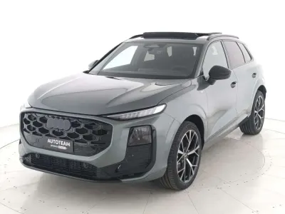 Nuova Audi Q3 S-Line 150 CV (110 kW) 2026 Verde SUV