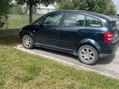 Usata Audi A2 75 CV (55 kW) 2003 Blu Utilitaria