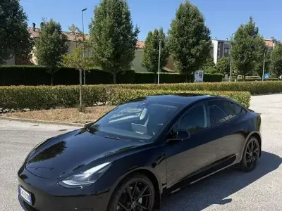 Usata Tesla Model 3 Standard Range 88 kW (120 CV) 2023 Berlina
