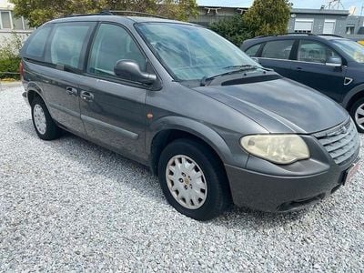 Usata Chrysler Voyager 150 CV (110 kW) 2004 Grigio Monovolume
