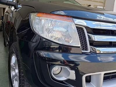 Usata Ford Ranger Limited 160 CV (117 kW) 2015 Nero Pick-up