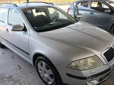 Usata Skoda Octavia 105 CV (77 kW) 2006 Grigio Station wagon