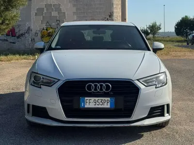 Usata Audi A3 Design 110 CV (80 kW) 2016 Bianco Berlina
