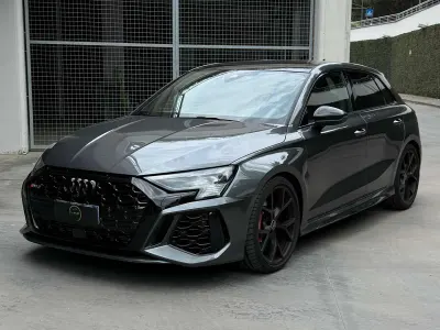 Usata Audi RS3 400 CV (294 kW) 2023 Grigio daytona Berlina