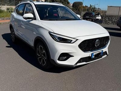 Usata MG ZS Luxury 111 CV (81 kW) 2023 Bianco SUV