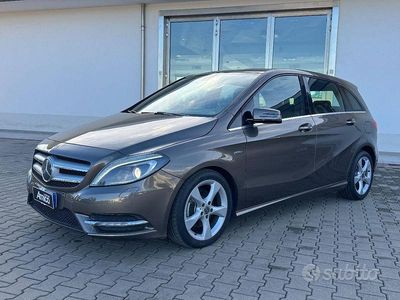 Usata Mercedes B180 Premium 110 CV (80 kW) 2012 Grigio Monovolume