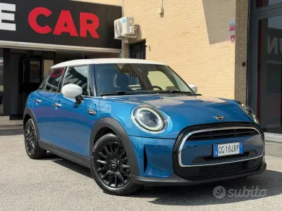 Usado Mini Cooper 136 CV (100 kW) 2021 Azul Utilitario