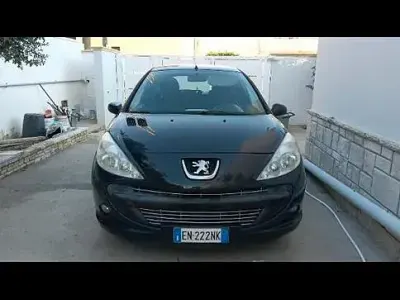 Usata Peugeot 206+ 60 CV (44 kW) 2012 Blu Utilitaria