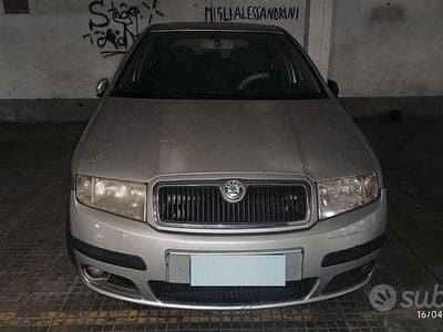 Usata Skoda Fabia Ambiente 75 CV (55 kW) 2005 Berlina
