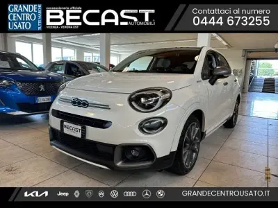 Usata Fiat 130 Sport 131 CV (96 kW) 2023 Bianco pastello SUV