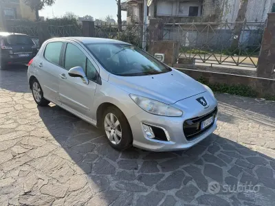 Usata Peugeot 308 Access 92 CV (67 kW) 2013 Grigio Berlina
