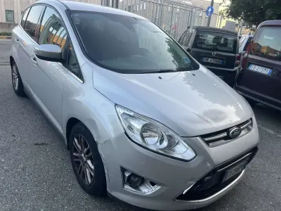 Käytetty Ford C-MAX