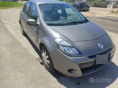 Usata Renault Clio IV 75 CV (55 kW) 2012 Berlina