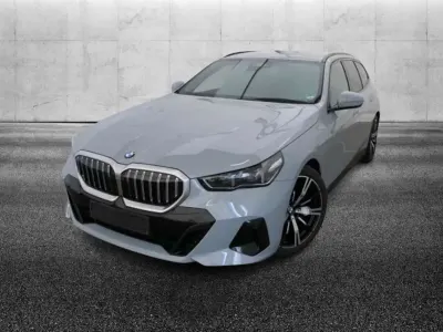 Usata BMW 520 M Sport 197 CV (144 kW) 2025 Grigio Station wagon