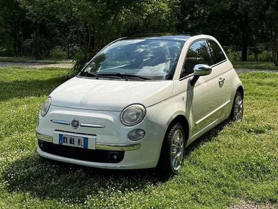Używany Fiat 500 Lounge 101 KM (74 kW) 2010 Biały Hatchback