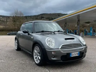 Usata Mini Cooper S Coupé 170 CV (125 kW) 2005 Grigio Coupé
