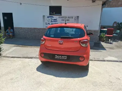 Usata Hyundai i10 69 CV (50 kW) 2018 Rosso Utilitaria