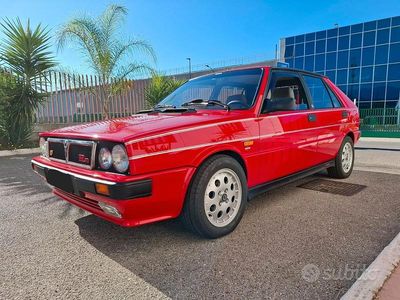 Usata Lancia Delta 166 CV (122 kW) 1986 Rosso Utilitaria