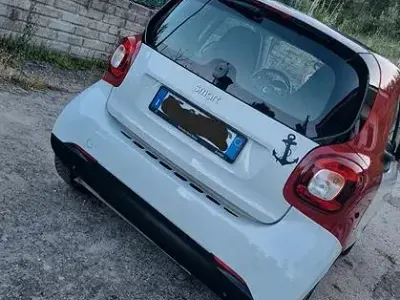 Usata Smart ForFour 71 CV (52 kW) 2017 Bianco Utilitaria