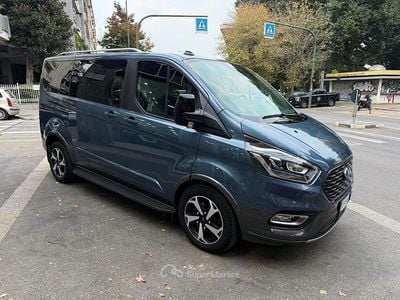 Usata Ford Tourneo Active 185 CV (136 kW) 2021 Blu Monovolume