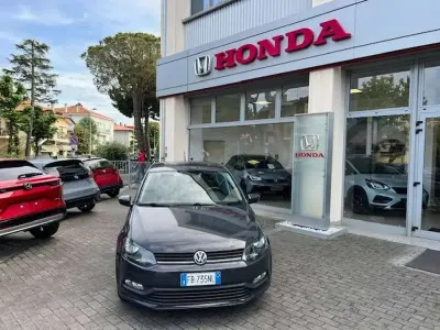 Usata VW Polo Trendline 60 CV (44 kW) 2015 Grigio Berlina