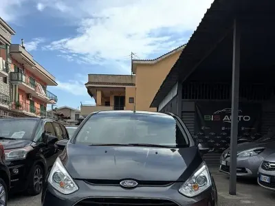 Usata Ford B-MAX Business Edition 100 CV (73 kW) 2016 Grigio Monovolume