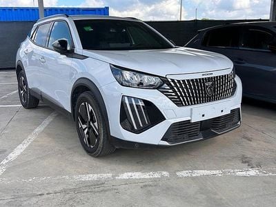 Usata Peugeot 2008 Allure 101 CV (74 kW) 2025 Bianco SUV