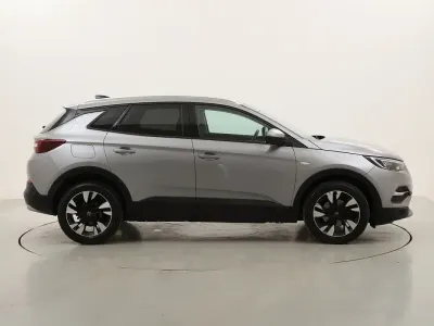Usata Opel Grandland X Elegance 131 CV (96 kW) 2020 Argentoargento SUV