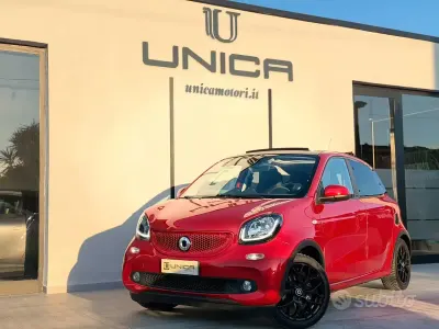Usata Smart ForFour Prime 90 CV (66 kW) 2019 Rosso Utilitaria