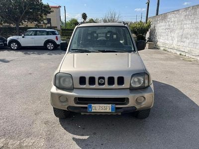 Usata Suzuki Jimny 81 CV (59 kW) 2003 Oro SUV