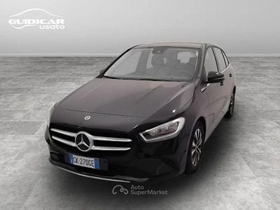 Usata Mercedes B180 116 CV (85 kW) 2022 Nero Monovolume