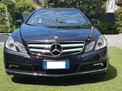 Usata Mercedes E250 Avantgarde 204 CV (150 kW) 2011 Nero Cabrio