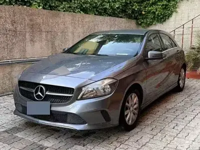 Usata Mercedes A160 Business 102 CV (75 kW) 2016 Grigio Utilitaria