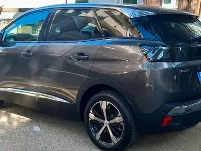 Usata Peugeot 3008 131 CV (96 kW) 2022 Grigio SUV