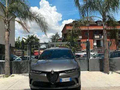 Usata Alfa Romeo Tonale Edizione Speciale 131 CV (96 kW) 2022 Grigio SUV