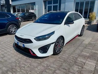 Usata Kia ProCeed GT 204 CV (150 kW) 2022 Bianco Station wagon