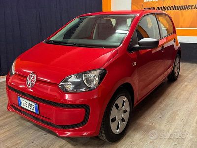 Begagnad VW up! 60 HK (44 kW) 2016 Röd Halvkombi