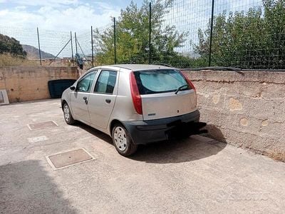 Usata Fiat Punto 95 CV (69 kW) 2006 Grigio Utilitaria