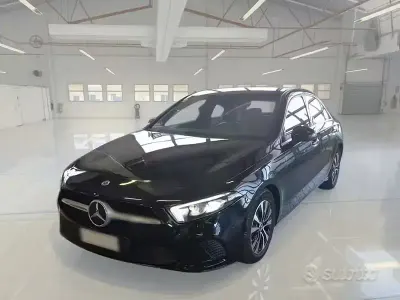 Usata Mercedes A180 Business 115 CV (84 kW) 2022 Nero Berlina